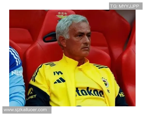 本菲卡与曼联实力对比分析揭示两队在战术与球员方面的差异