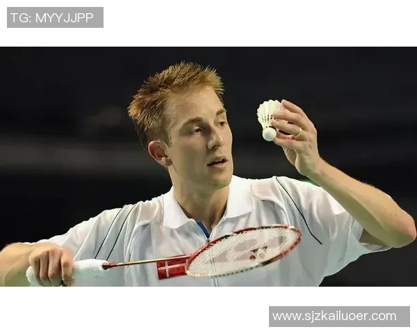 羽毛球草根选手挑战国手实力之战展现竞技精神与梦想追逐