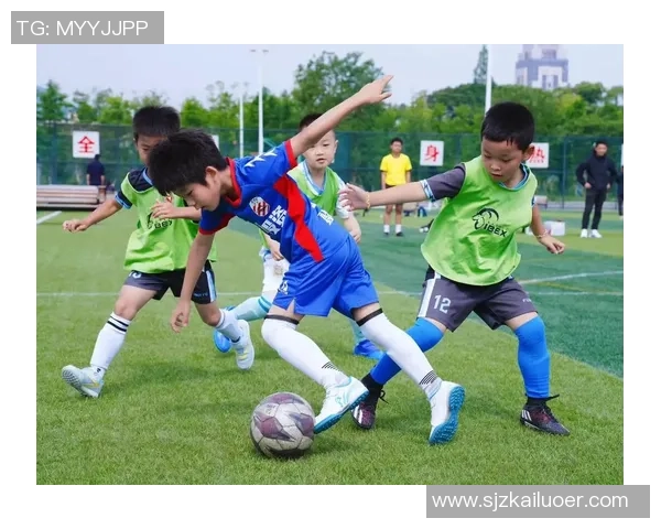 足球新手必看：从零开始的实用技巧与训练方法全攻略