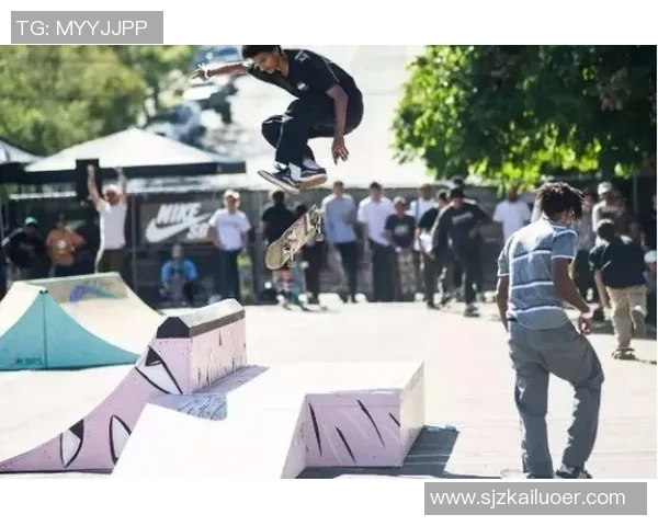 滑板文化的碰撞与融合：深入解析成都滑板队的战术与技巧